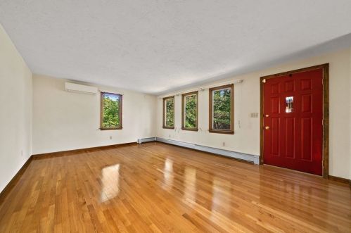 30 Chief Justice Cushing Hwy, Hingham, MA 02043-2029