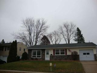 3453 Sunny Hill Dr, Panarama Park, IA 52722-2318
