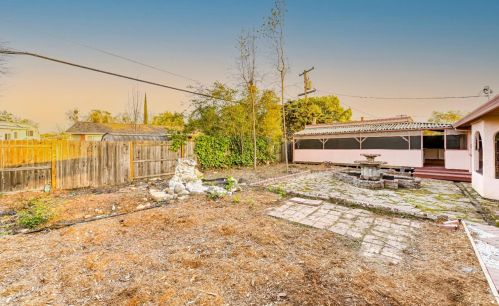 615 Wales Dr, Folsom CA  95630-2950 exterior