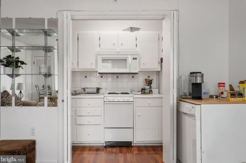 2409 Little River Rd, Haymarket VA  20169-1205 exterior