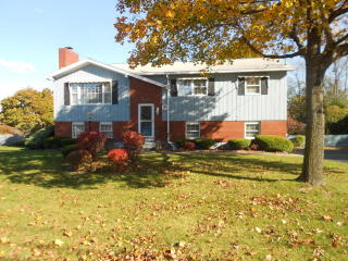 156 Beekman St, Plattsburgh, NY 12901-1424