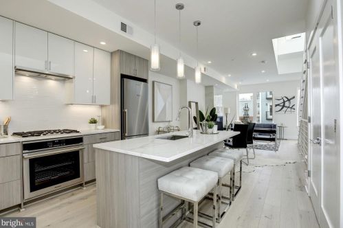 1023 16th St, Washington, DC 20002-2972