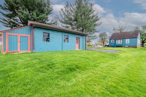 1529 Old Butler Rd, New Castle PA  16101-3133 exterior