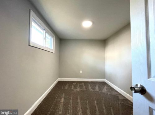 818 Philadelphia Ave, West Deptford NJ  08063-1335 exterior