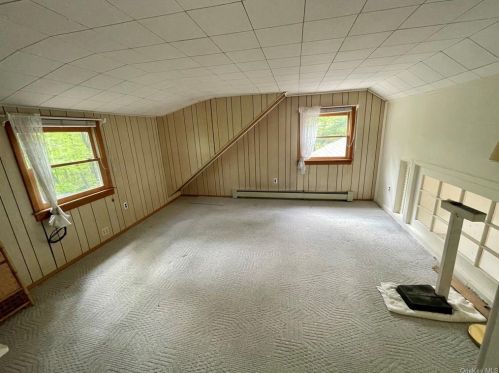 15 Jean Way, Somers Town NY  10589-2605 exterior