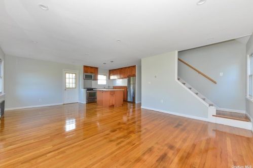 257-12 87th Rd, Floral Park, NY 11001-1450
