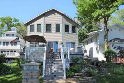 8429 Wade Ln, North Webster, IN 46555-9648