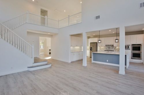 7796 Spring Hill St, Chino CA  91708-7606 exterior