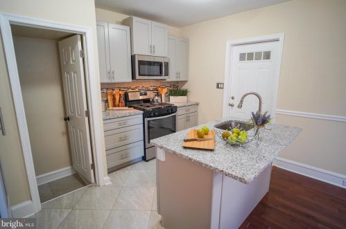 109 Towamencin Ave, Lansdale PA  19446-2114 exterior