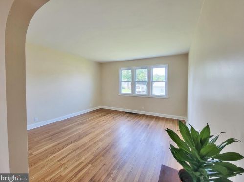 2210 Chichester Ave, Boothwyn PA  19061-3743 exterior