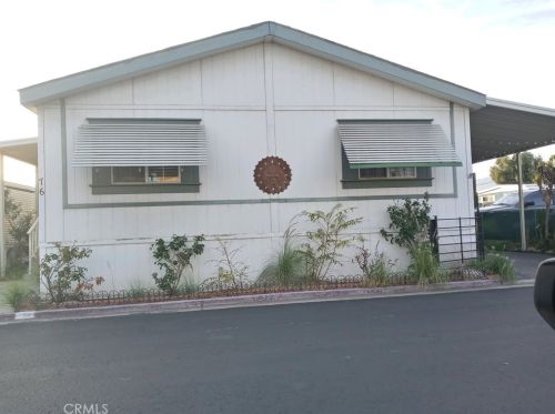 350 Willow Ave, Rialto CA  92376-5832 exterior