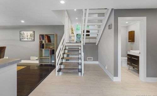 196 Trail Ext, Stamford, CT 06903-2403