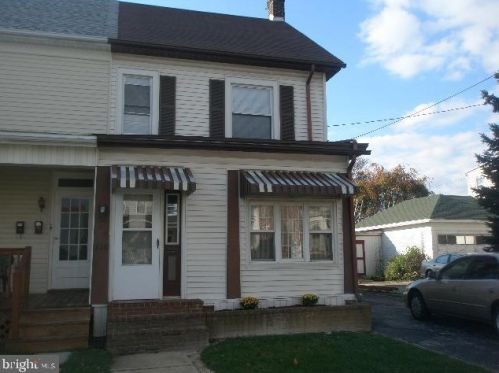 116 Franklin St, Red Lion, PA 17356-1904