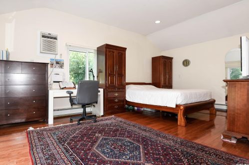 55 Greenvale Dr, Elwood NY  11731-4117 exterior