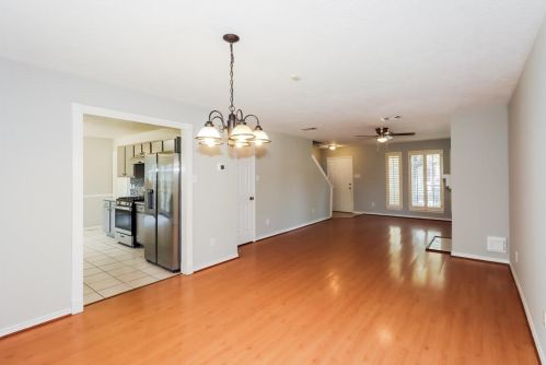 5526 Deer Timbers Trl, Humble TX  77346-1227 exterior