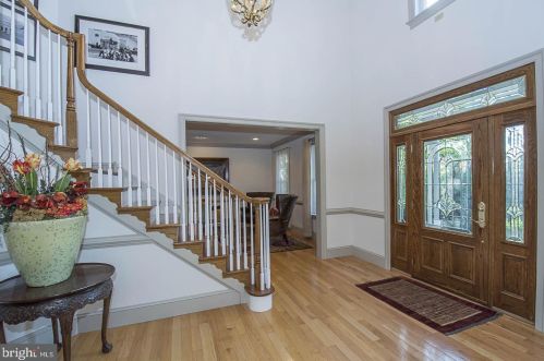221 Marple Rd, Haverford, PA 19041-1029