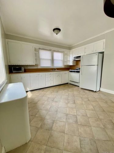 270 Sickles Ave, New Rochelle NY  10801-3710 exterior