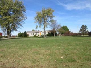 956 Huie Ln, Mayfield, KY 42066-9046