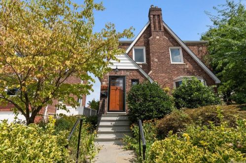 1834 Hering Ave, Bronx, NY 10461-1850