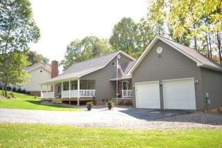 123 Forest Rim, Beaver, WV 25813-9615
