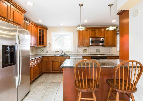 19 Loockerman Ave, Poughkeepsie NY 12601-5026 exterior