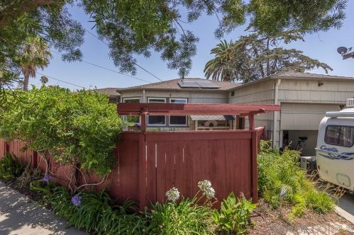 3381 Mtn Vw Dr, San Diego CA 92116-1950 exterior