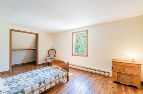 34 Cedar Hill Ln, Colchester CT  06420-4007 exterior