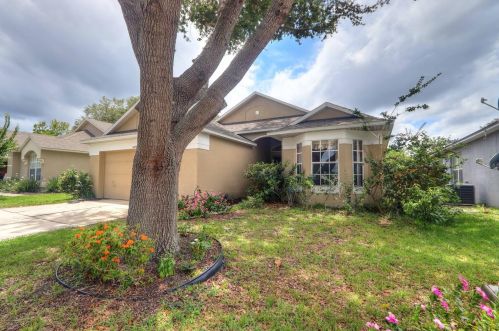 4224 Kingbird Ct, Orlando FL  32826-2605 exterior