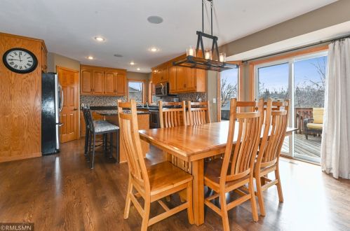 1306 16th Ave, Columbus MN  55025 exterior