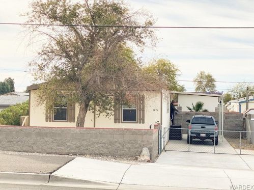 1072 Riverview Dr, Bullhead City, AZ 86442-7402