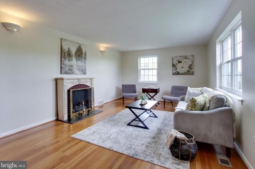128 Cloverdale Ave, Shrewsbury, PA 17361-1702