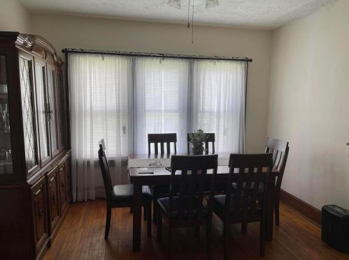 924 Yeoman St, Washington Ch OH  43160-2145 exterior