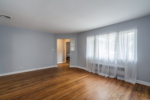 3218 Harvest Rd, North Wantagh, NY 11793-2510