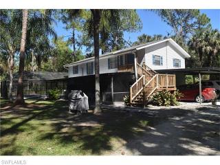 3595 38th Ave, Naples, FL 34117-7811