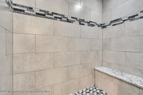 41 Linden Ave, West Long Branch NJ  07764-1625 exterior