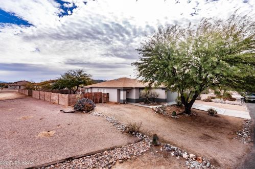 7183 Sand Dune Valley Dr, Tucson, AZ 85757-8761