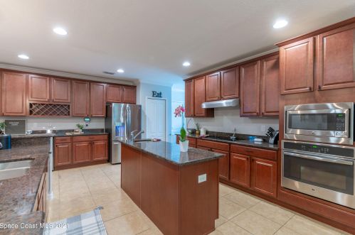 625 Breakaway Trl, Titusville FL  32780-7287 exterior