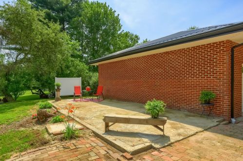 499 Harpers Ferry Rd, Beaver Falls PA  15010-6939 exterior