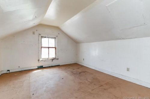 15 Wall St, Middletown CT 06457-4705 exterior