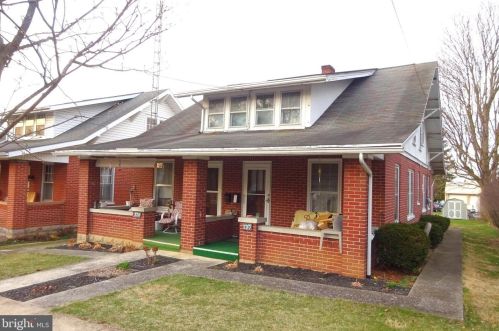 228 Rowe Ave, Upton, PA 17225-1160