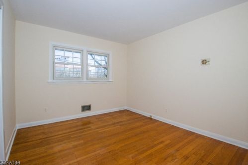 668 Long Hill Rd, Little Falls NJ  07424-2047 exterior