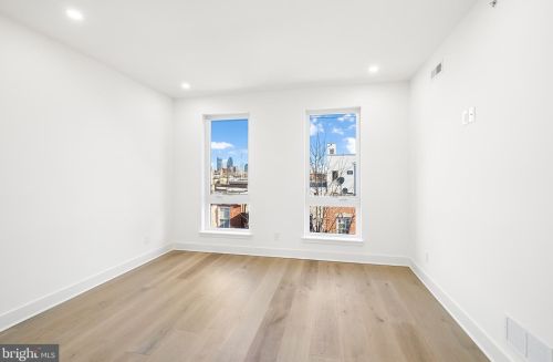 734 Dudley St, Philadelphia PA 19148-2340 exterior