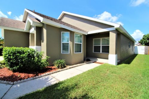 3323 Crystal Creek Blvd, Orlando, FL 32837-5064