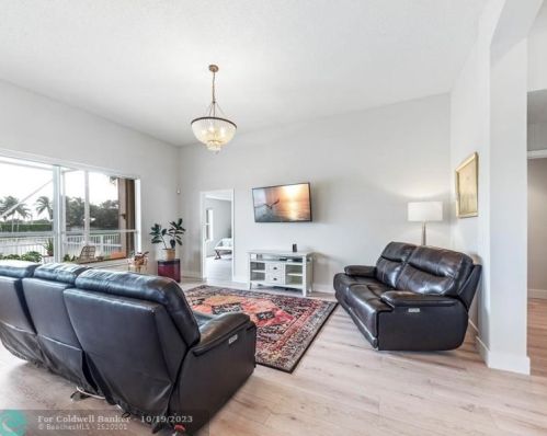 13072 18th Ct, Hollywood FL  33028-2511 exterior