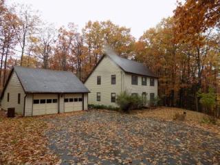 477 Ridge Rd, Vestal, NY 13850-5632