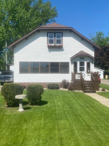 425 State St, Mauston, WI 53948-1353