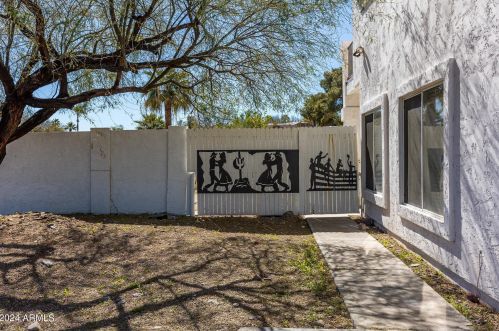 17149 El Pueblo Blvd, Scottsdale AZ  85268-2628 exterior