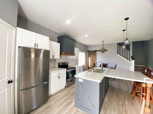 117 Dodge St, Dodgeville WI  53533-1211 exterior
