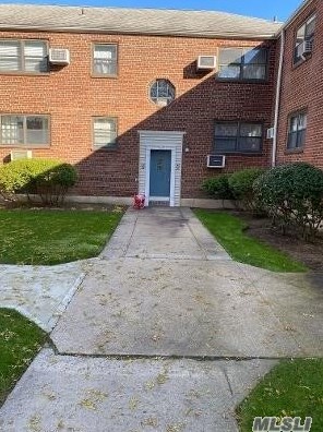 150-31 89th St, Jamaica, NY 11414-1322