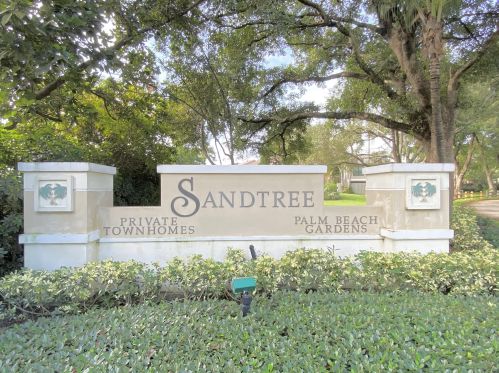 509 Sandtree Dr, West Palm Beach, FL 33403-1527